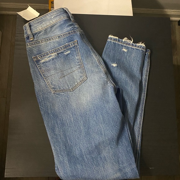 American Eagle Mom Jeans - Picture 1 of 3